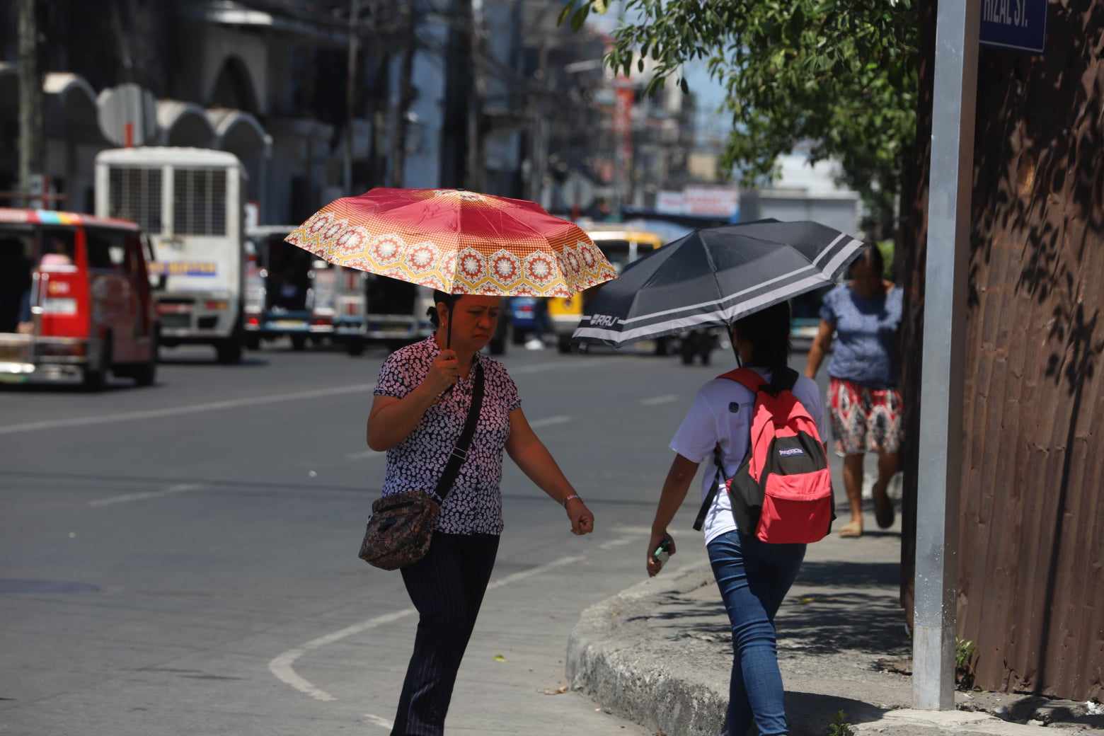 Ilonggos told to observe safety measures amid ‘hazardous heat index ...